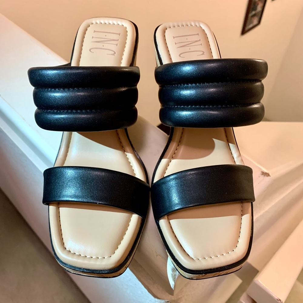 INC Black wedges Tabiap size 6.5